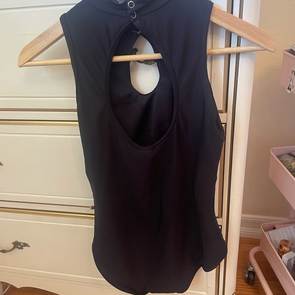 Yumiko Elise Leotard in Black size Large
